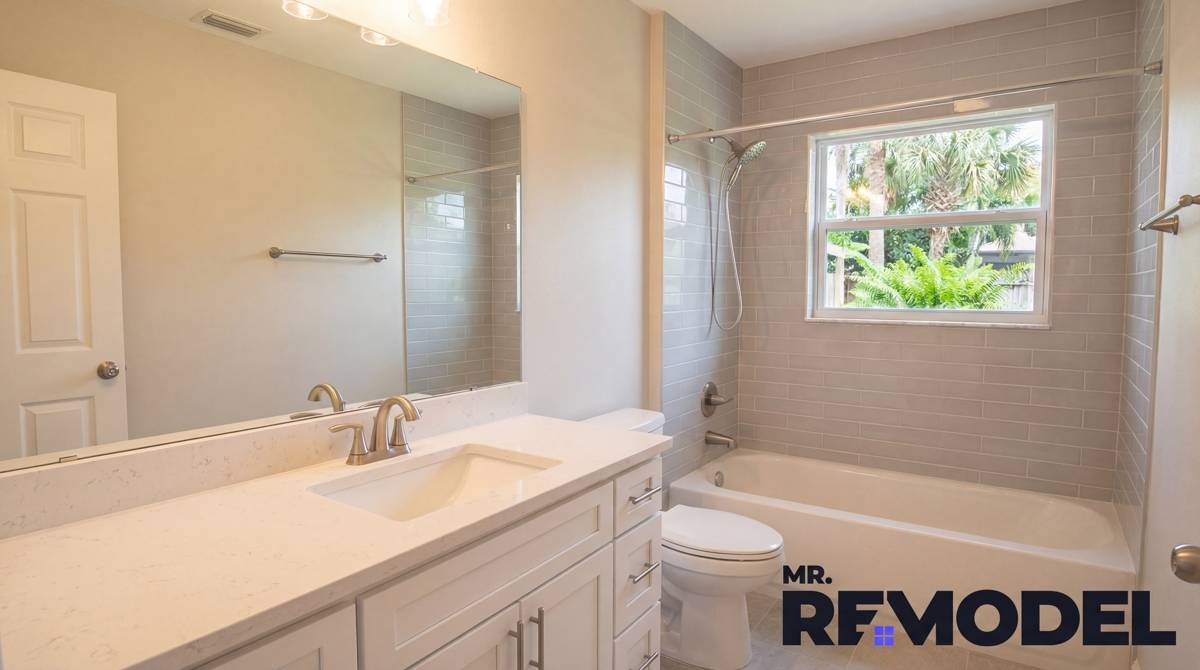Hiring Bathroom Remodel Contractors in Lakeland: Real Costs &amp; Project Trends